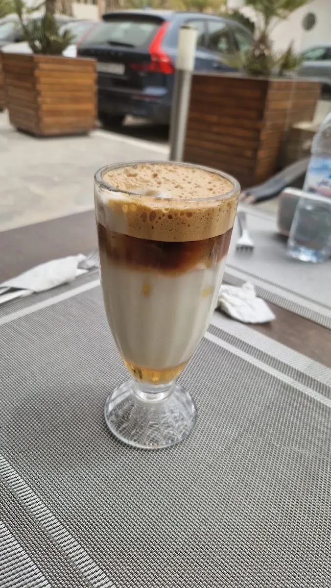 صورة 3 من Dominium Café