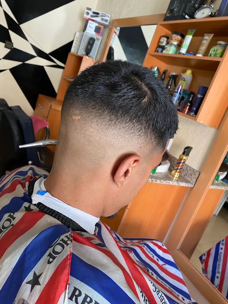Photo 2 de El Fenich Barber Shop