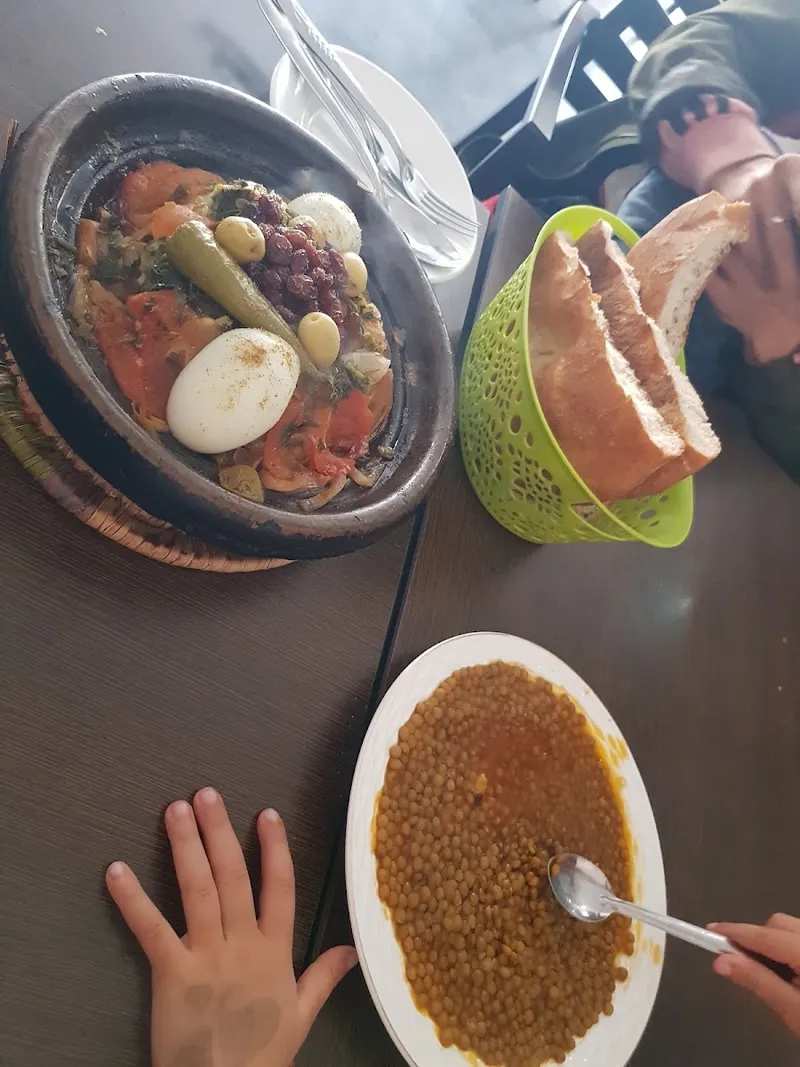صورة 2 من Assouna : Café & Restaurant