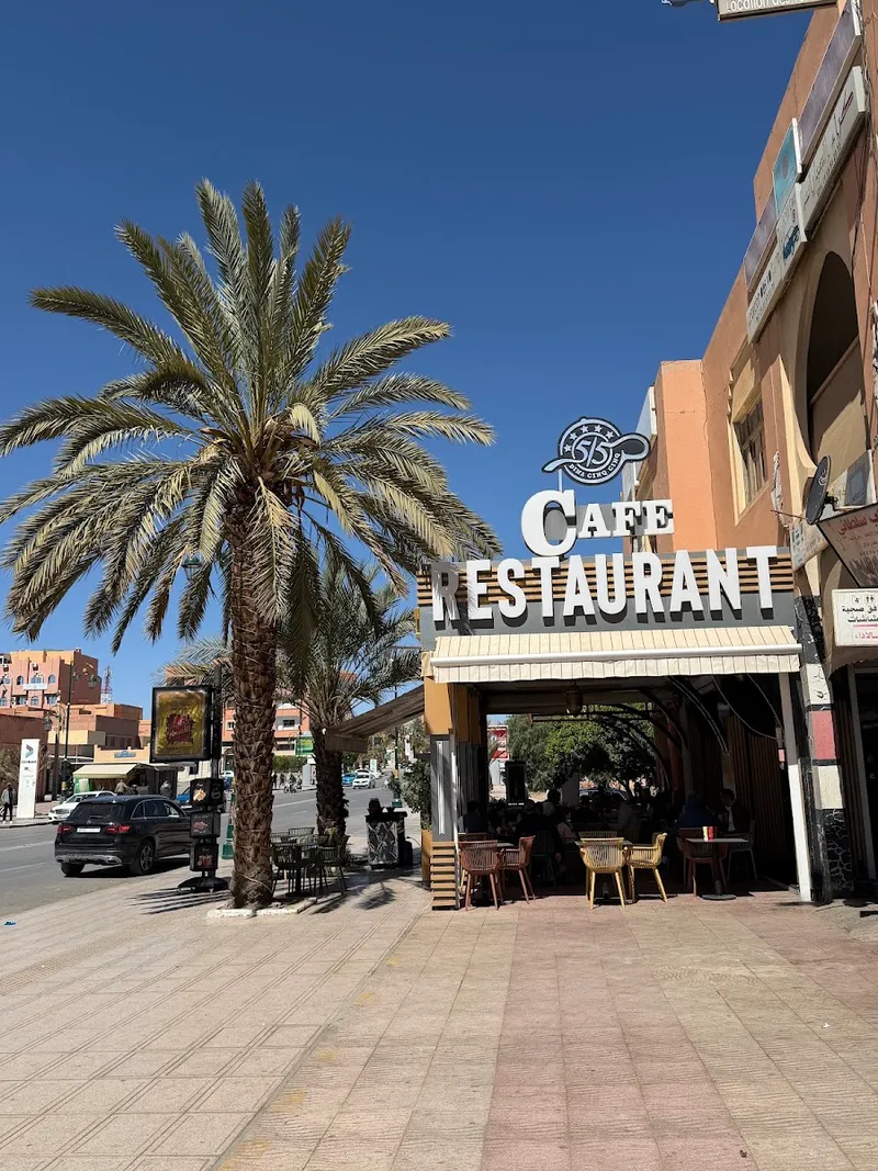 صورة 1 من Dima CinQ CinQ : Café, Restaurant & Pâtisserie