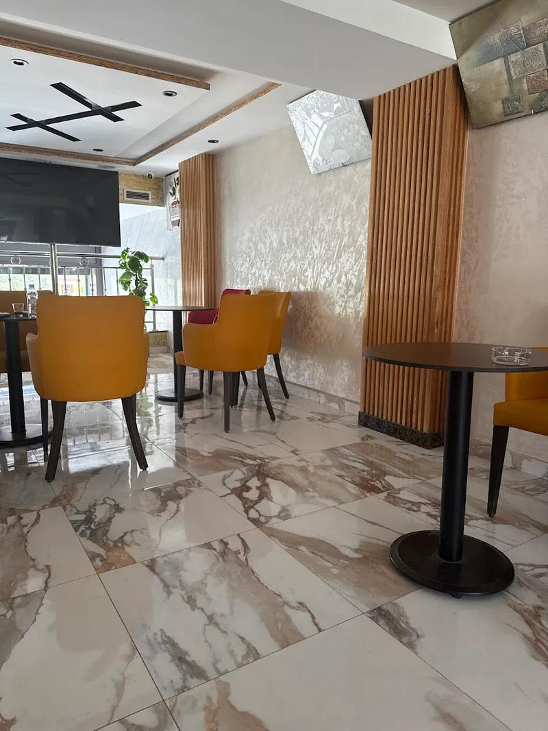 Café Palmeraies photo 3