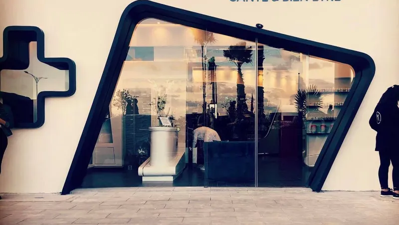 صورة 2 من Pharmacie Pharma Square