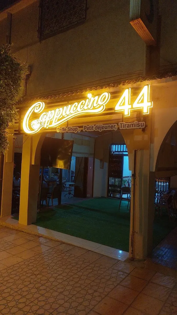 Cafe cappuccino 44 photo 1