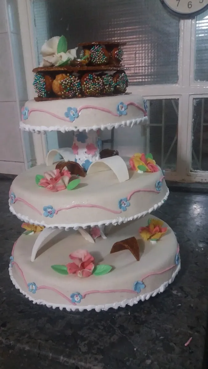 Photo 3 de Cafe Patisserie Arina.