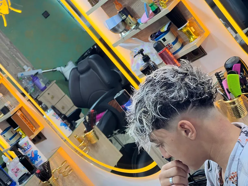 Photo 3 de Salon Fayçal Hair Style
