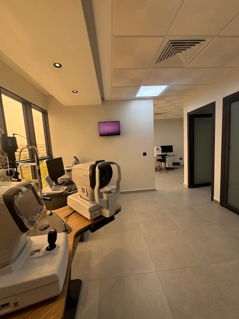 صورة 1 من Cabinet d’ophtalmologie Dr Satti Rabi