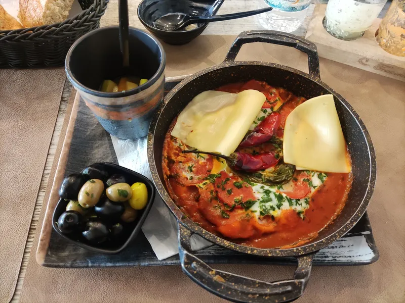 صورة 3 من Café restaurant Tramontana - Sat Village -Tanger