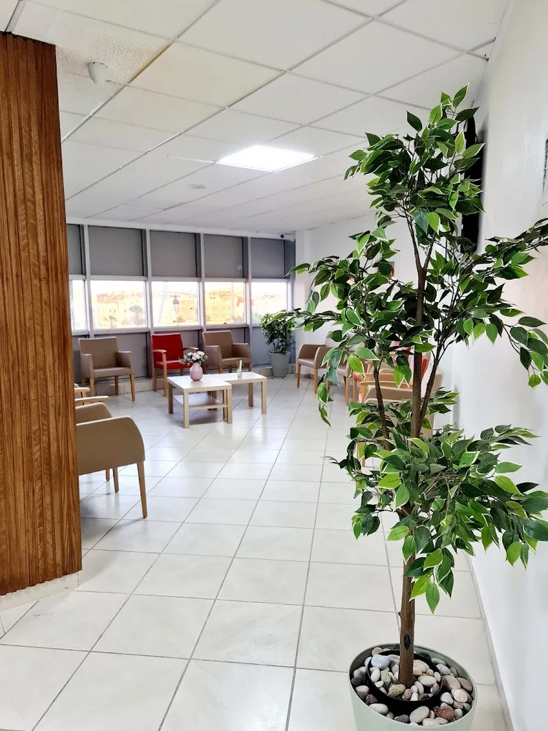 Photo 2 de Centre d'hepato-gastro-enterologie - Dr. Abderrazak SABIR