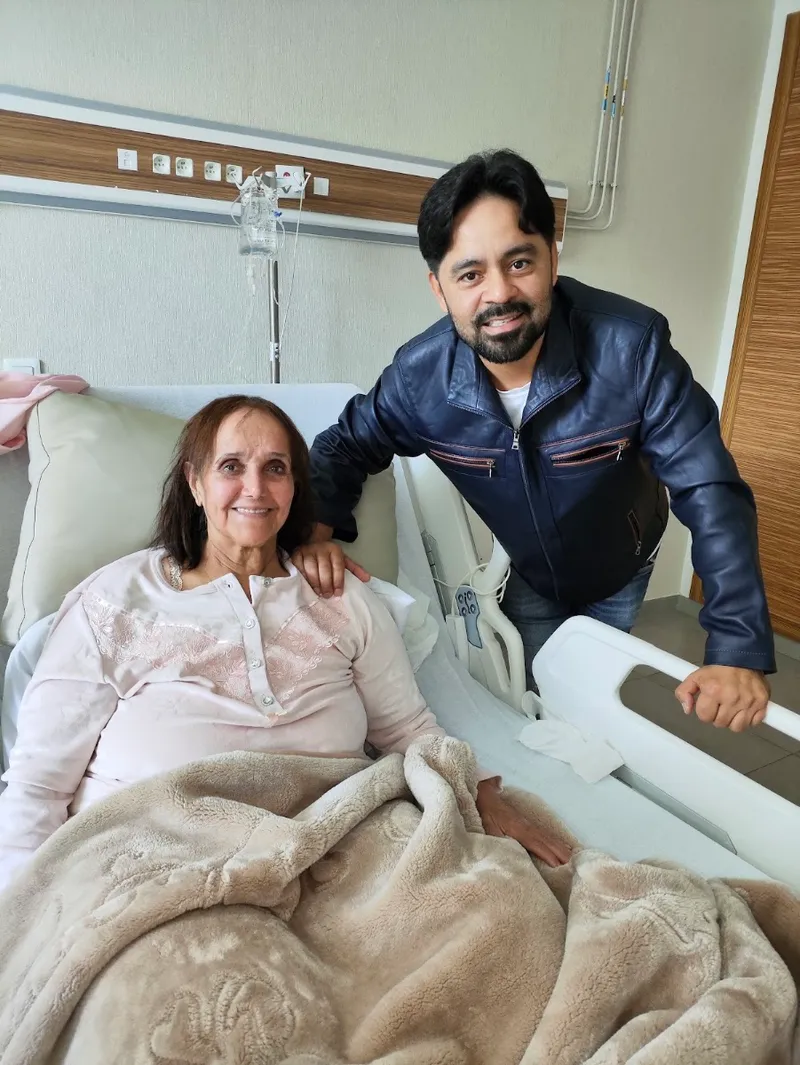 صورة 1 من Pr Dr Pedro Gutiérrez Contreras - Chirurgien gastro-endoscopiste et de l'obésité. Chirurgie du côlon, du rectum et de l'anus