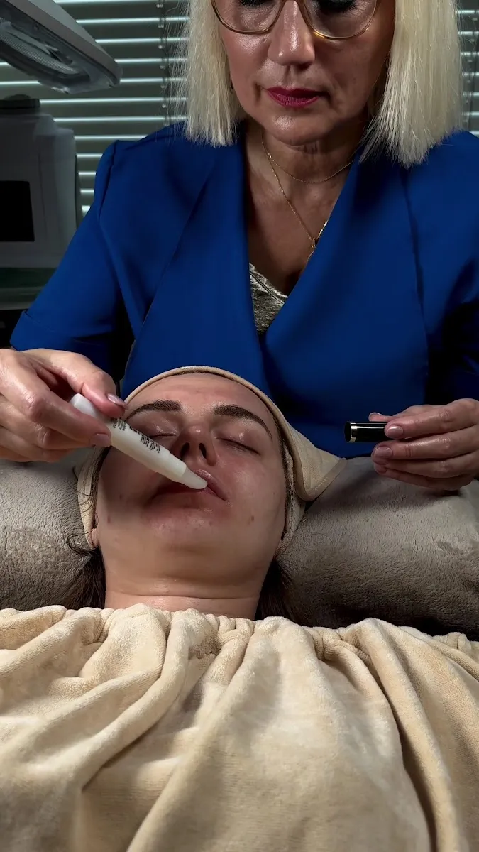 صورة 3 من Kosmetikinstitut Derma Lux Ästhetik & Gesundheit