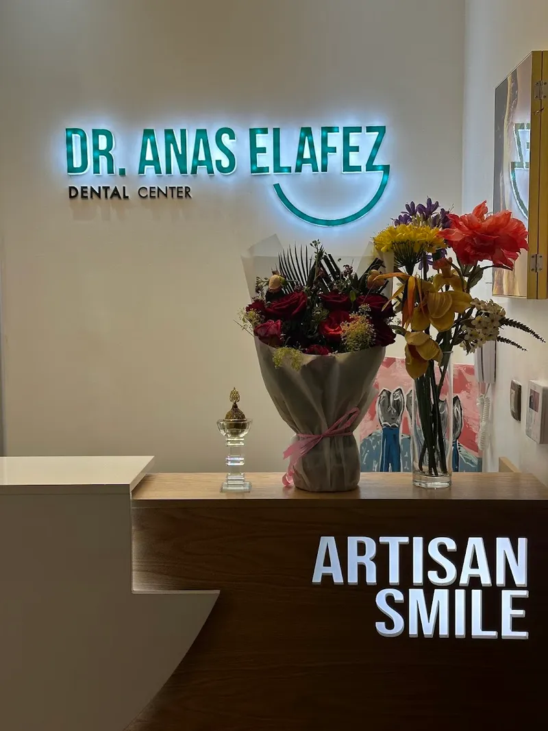 Photo 2 de Dr Elafez Anas Chirurgien Dentiste