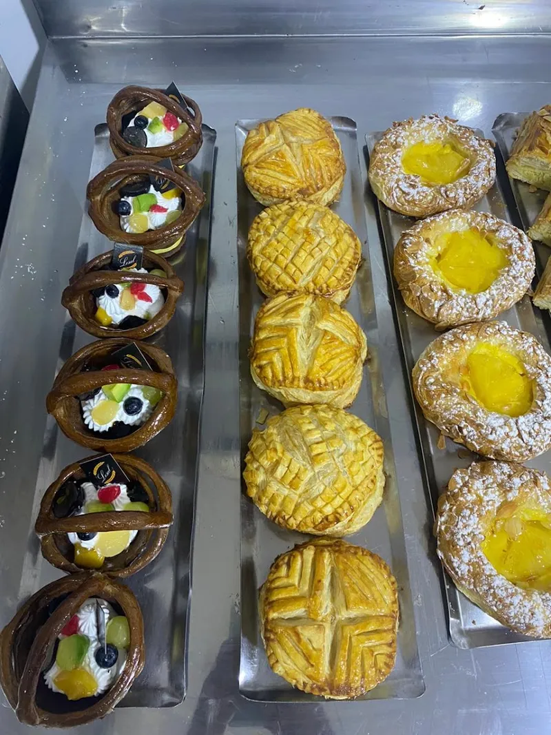 صورة 1 من Losal : Café, Boulangerie & Pâtisserie