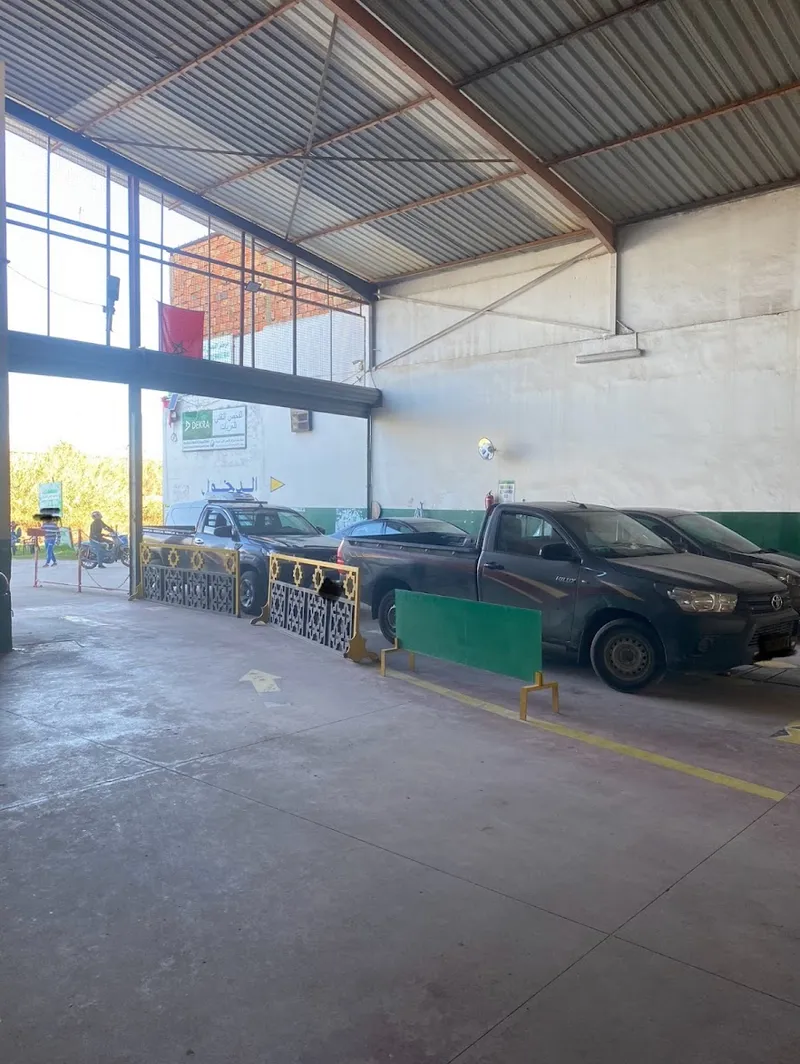 Photo 1 de Centre visite technique Riad - مركز الفحص التقني رياض