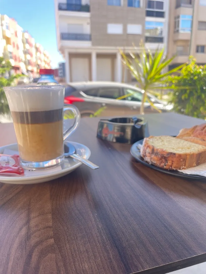Café valdolin photo 2