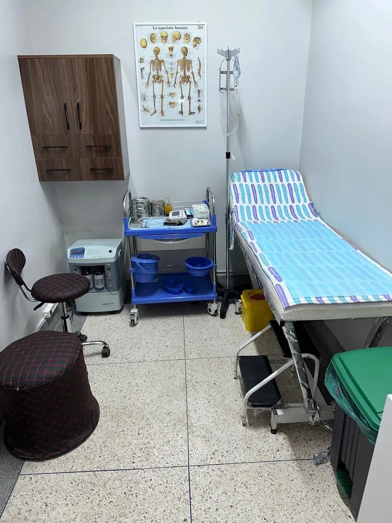 صورة 2 من Docteur Adil El Ouarrag الدكتور عادل الوراك