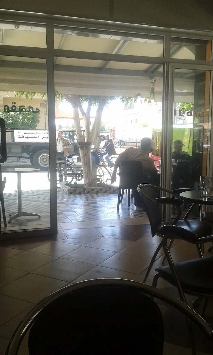 صورة 1 من Café des Nations