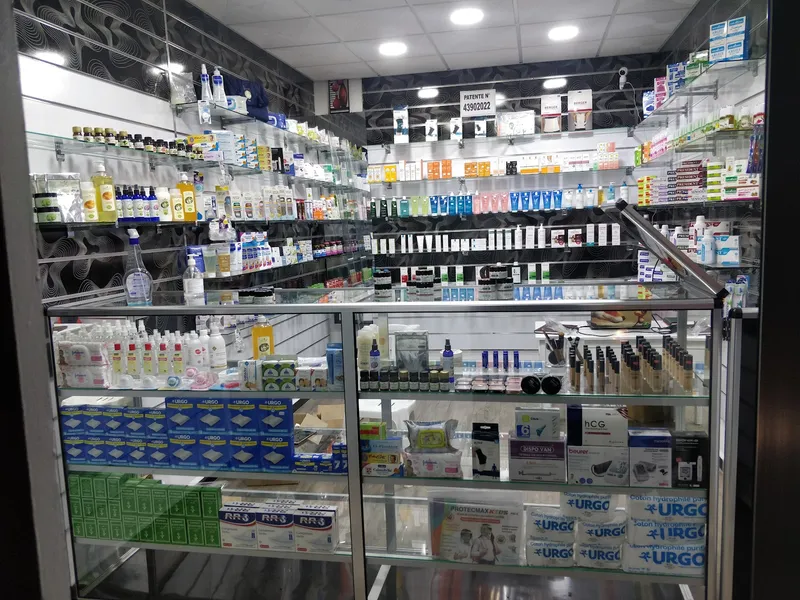 صورة 2 من Parapharmacie Louis Gentil