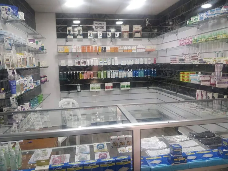 صورة 1 من Parapharmacie Louis Gentil