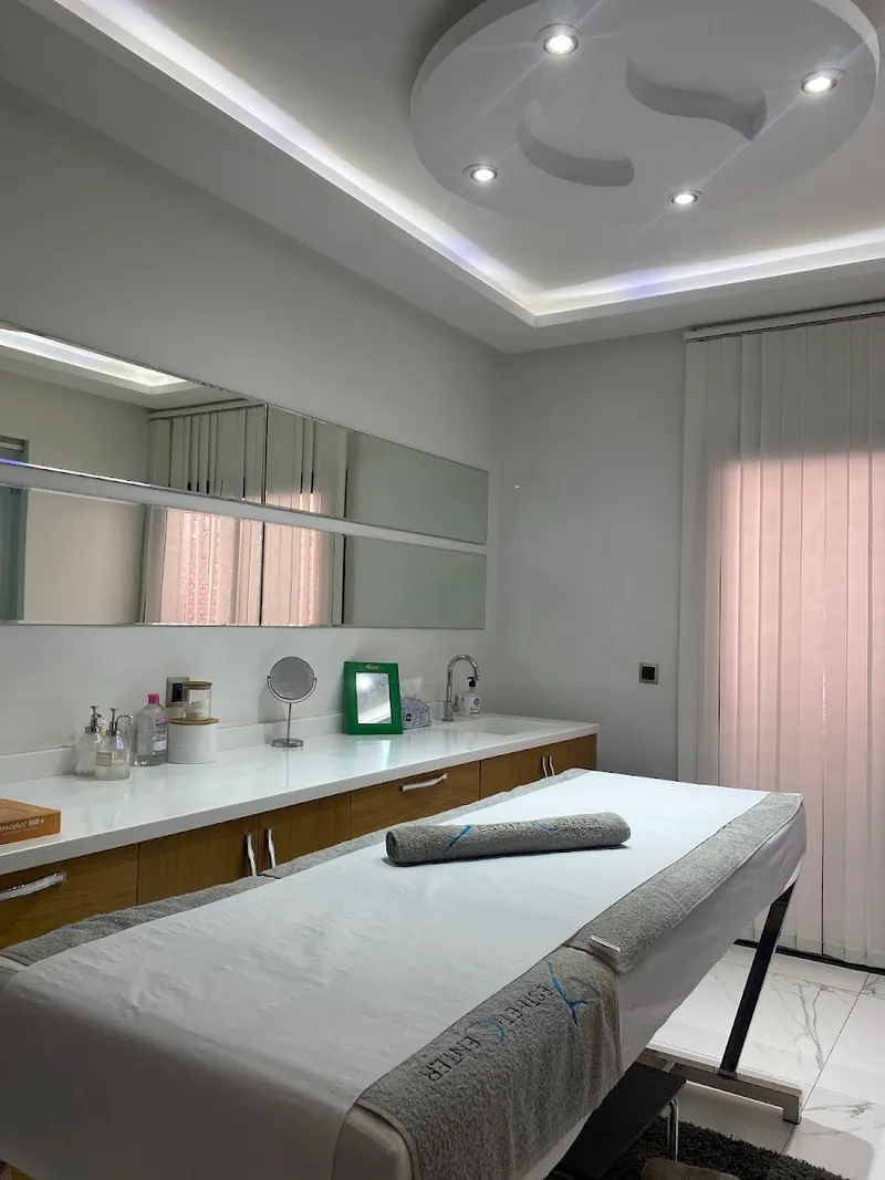 Photo 4 de RenewPlus Clinic