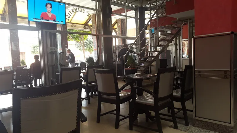صورة 1 من Café de France