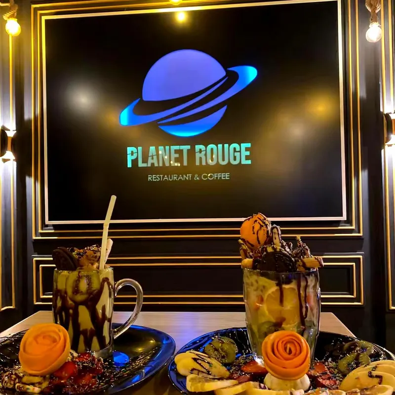 Cafe planete rouge photo 4