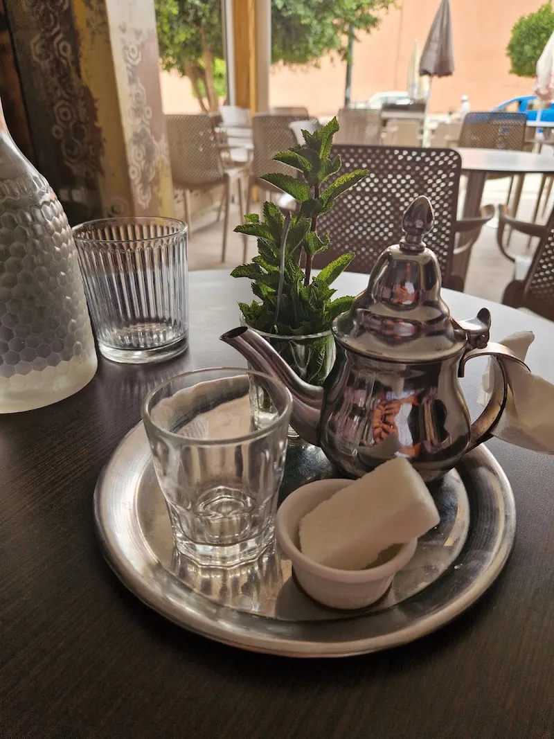 Café CARAMEL photo 2