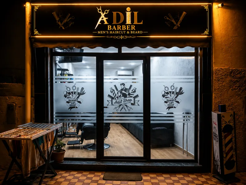 Photo 1 de adil barber