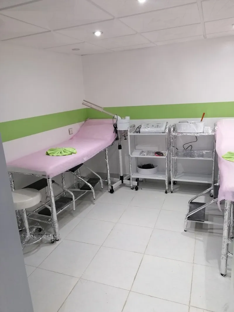 مركز الياقوت للحلاقة والتجميل وتنكيف العرائس photo 3
