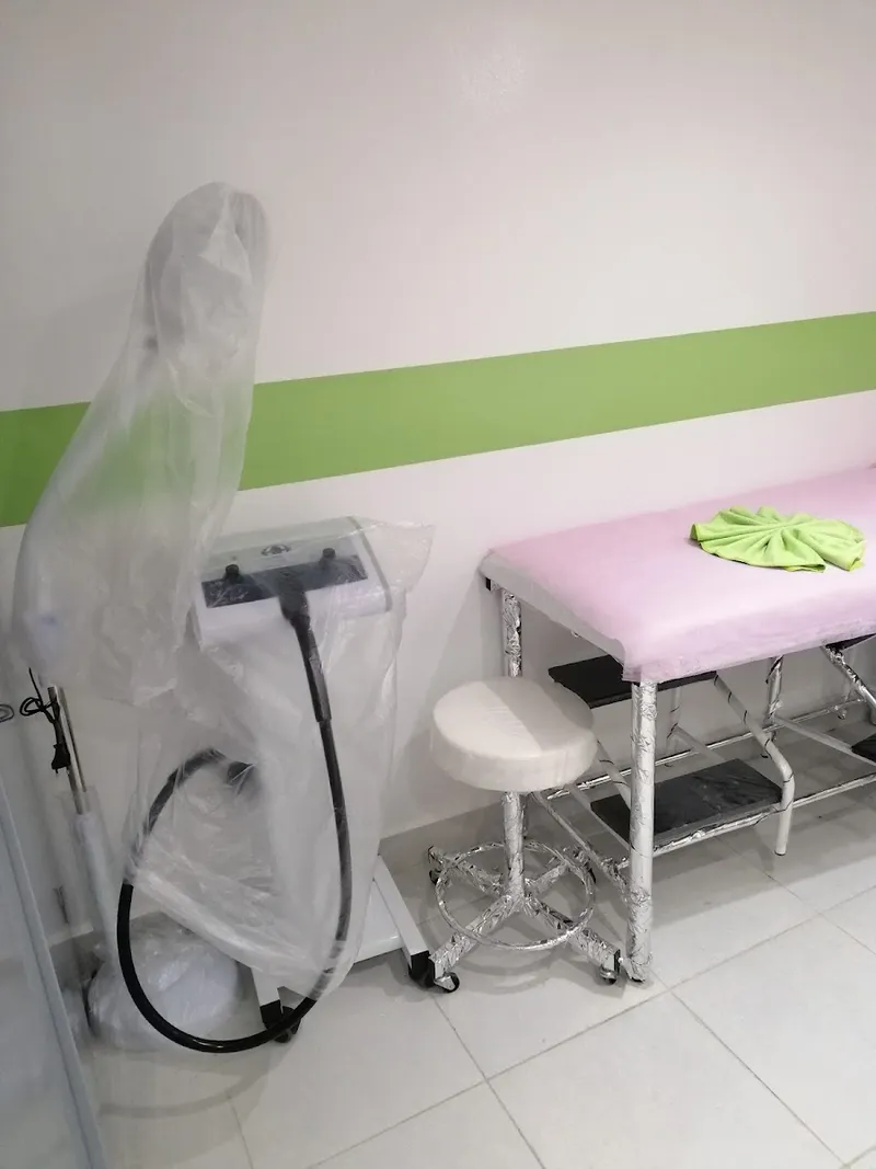 مركز الياقوت للحلاقة والتجميل وتنكيف العرائس photo 1