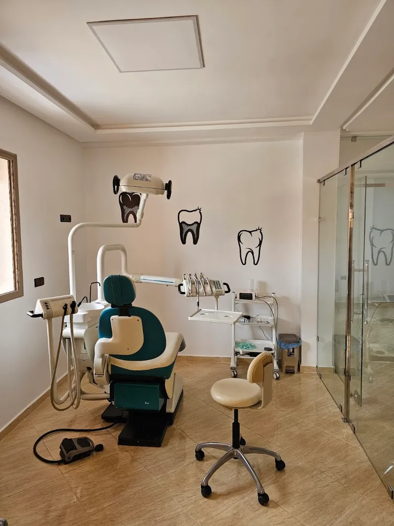 صورة 2 من centre dentaire Dr Yassine Hazzab