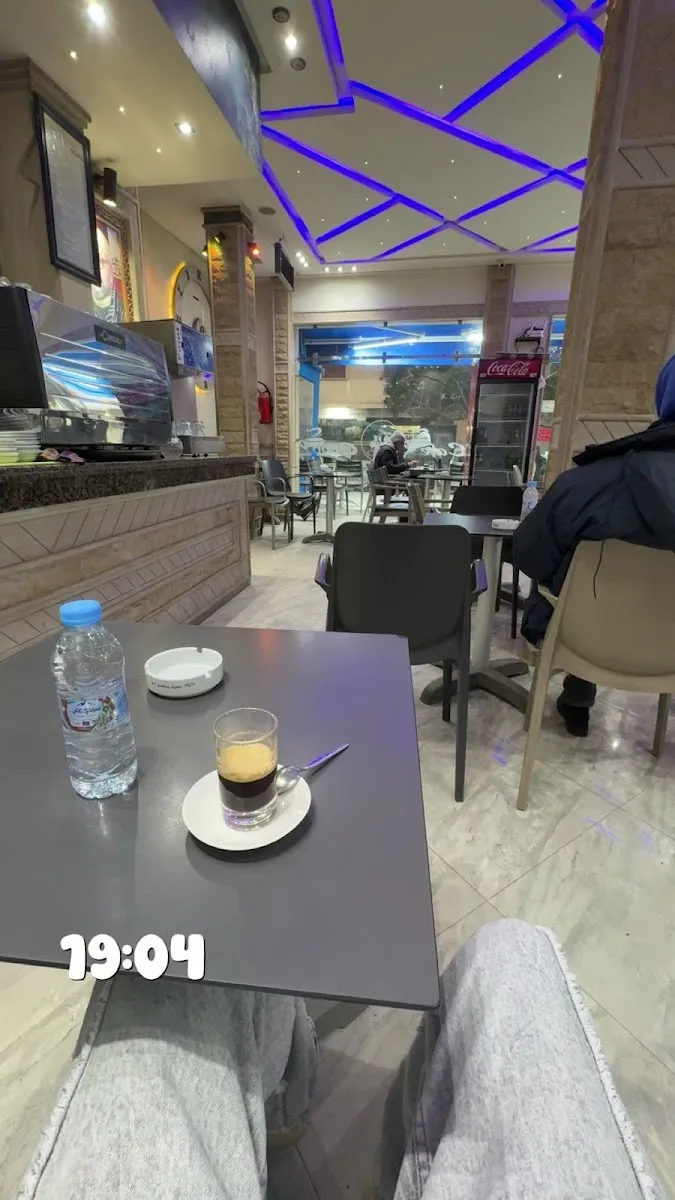 صورة 2 من Café club