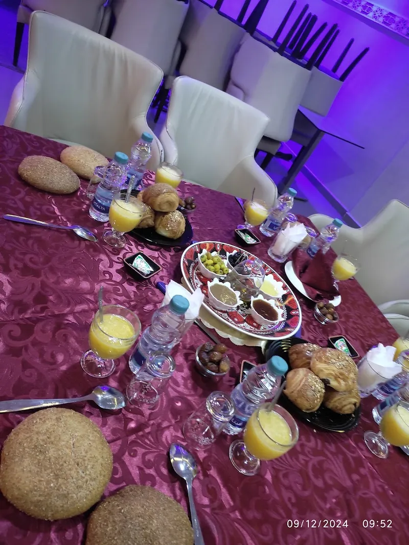 صورة 3 من Café Omega