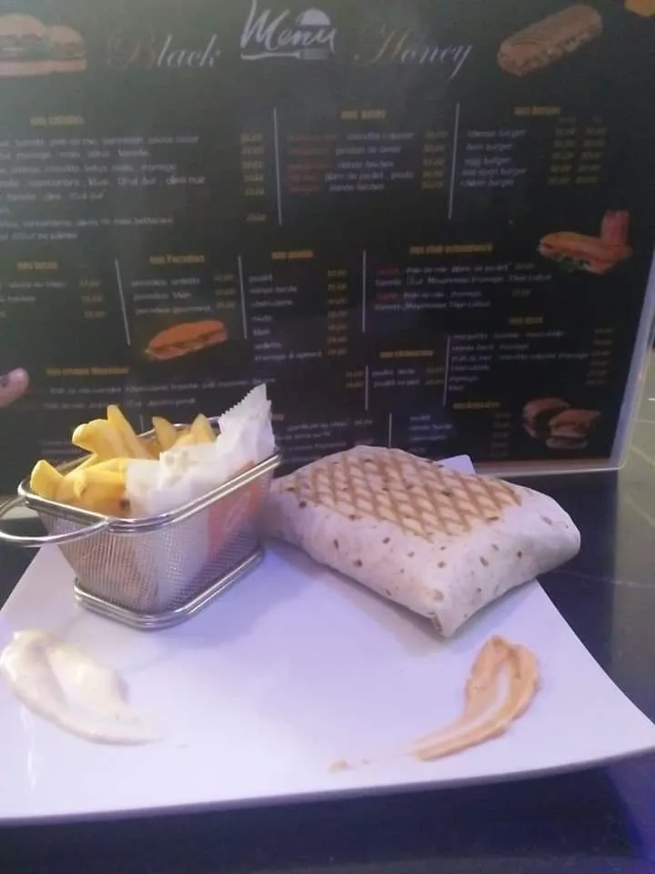 صورة 2 من Restaurant café Black Honey